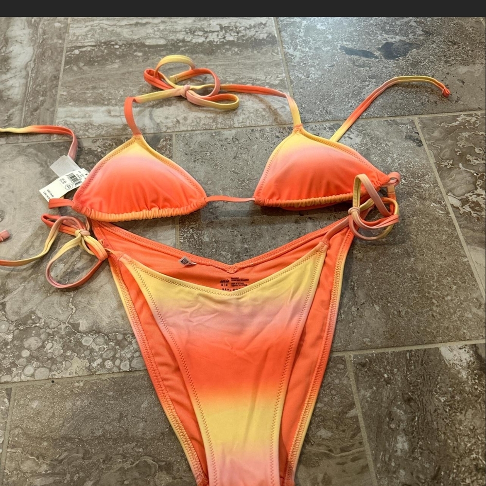 NWT Aerie Orange and Yellow Gradient Tie-Side Bikini